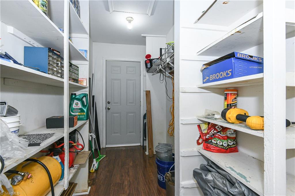 3307 Twin Brooks Drive