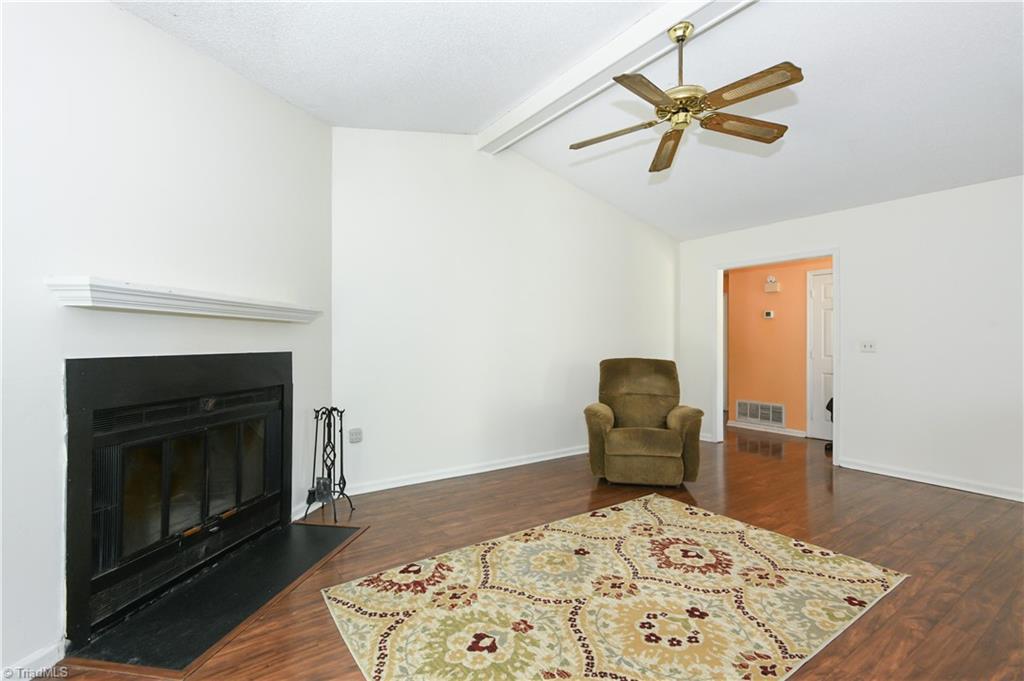3307 Twin Brooks Drive