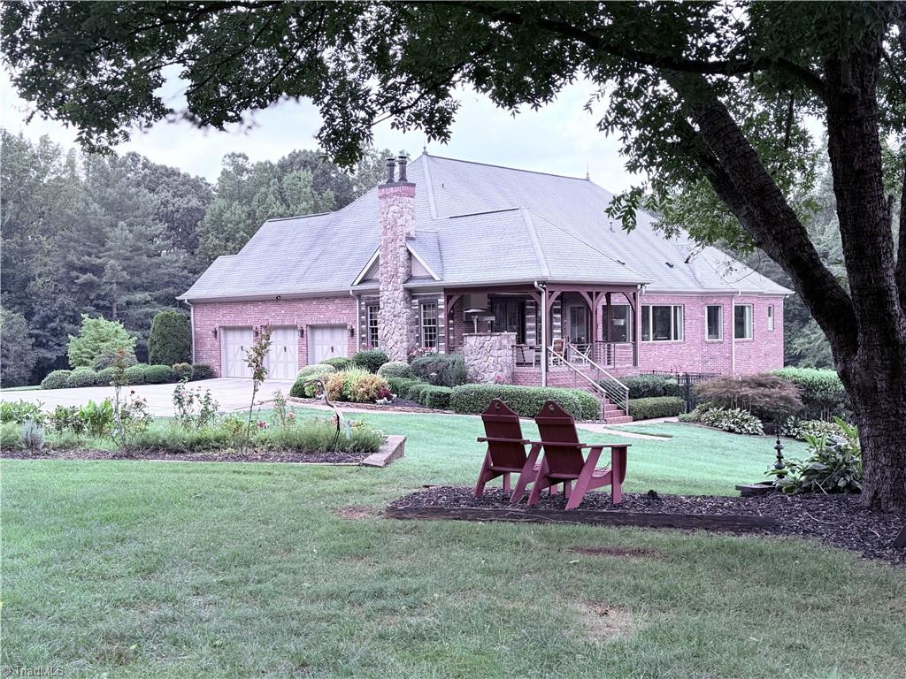 1201 Brook Acres Trail