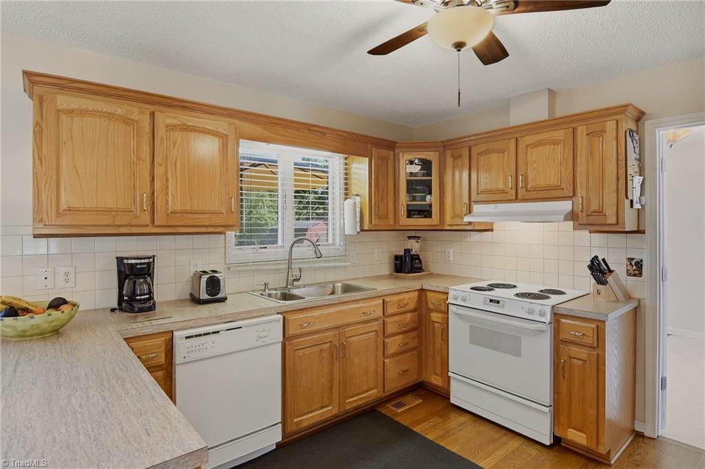 2301 Griffith Road, Winston-Salem