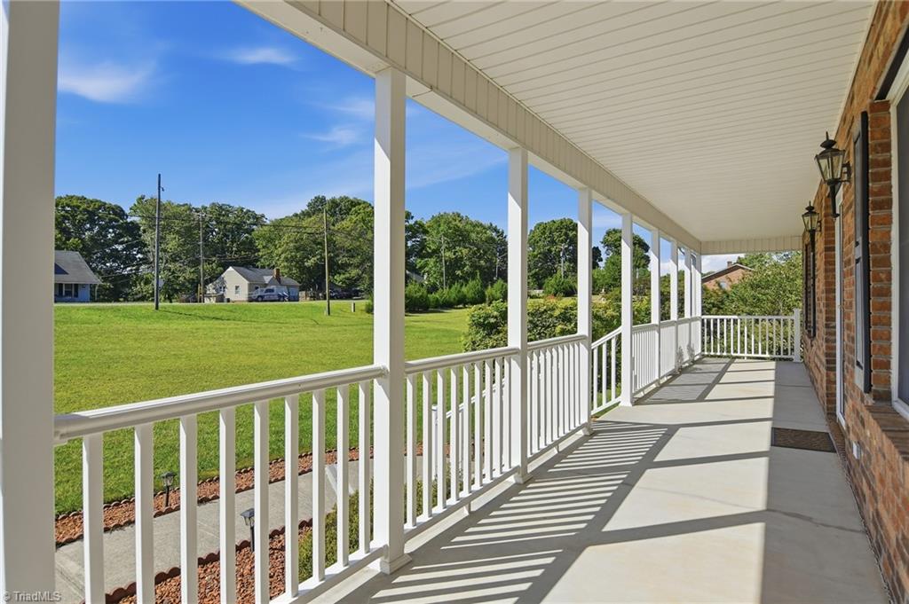 2301 Griffith Road, Winston-Salem