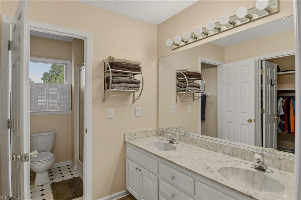 2301 Griffith Road, Winston-Salem