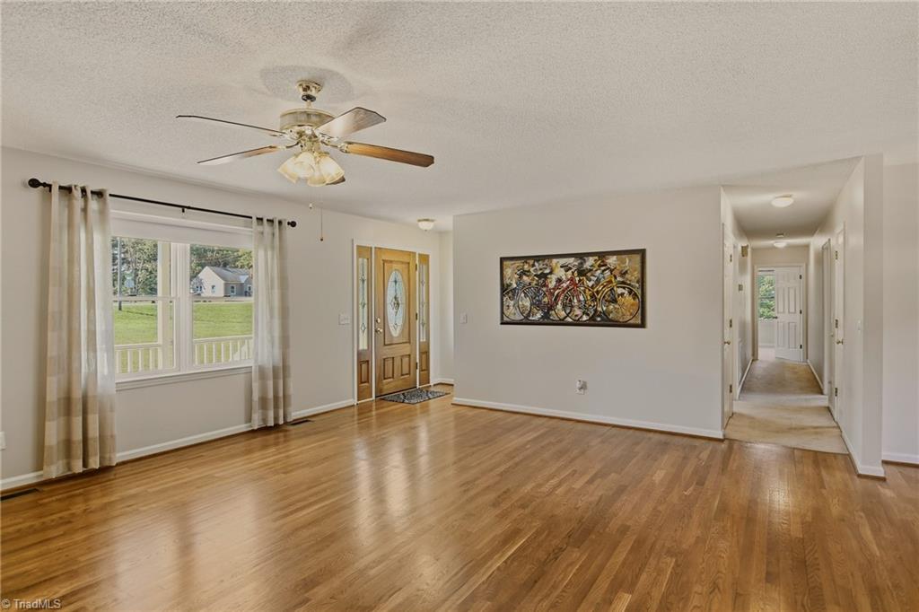2301 Griffith Road, Winston-Salem