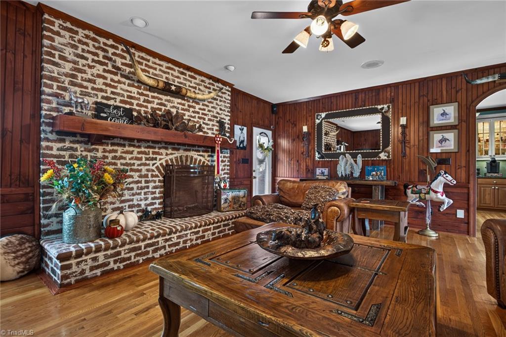 5734 Ogburn Stables Road