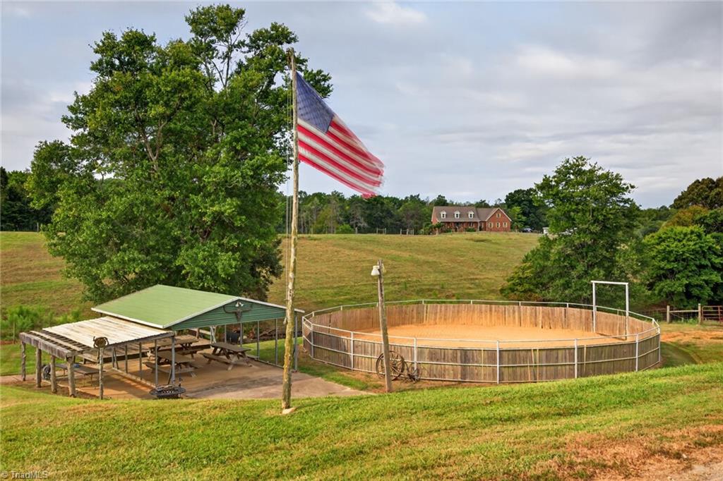 5734 Ogburn Stables Road