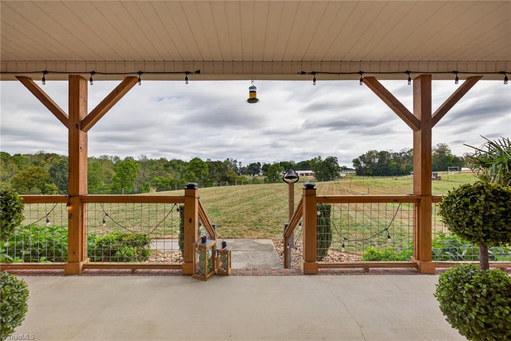 5734 Ogburn Stables Road