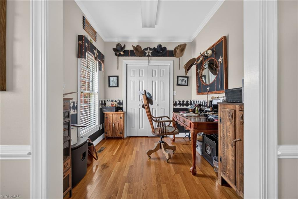 5734 Ogburn Stables Road