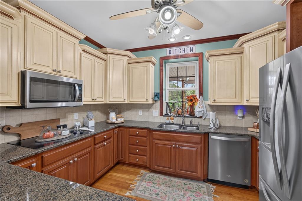 5734 Ogburn Stables Road