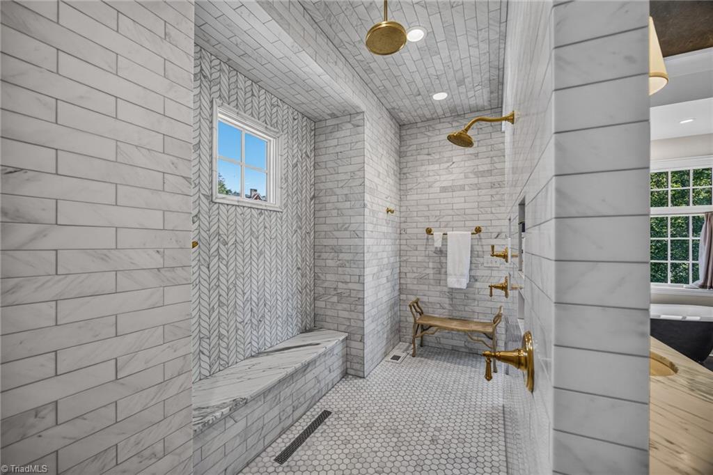 6626 Bright Water Lane