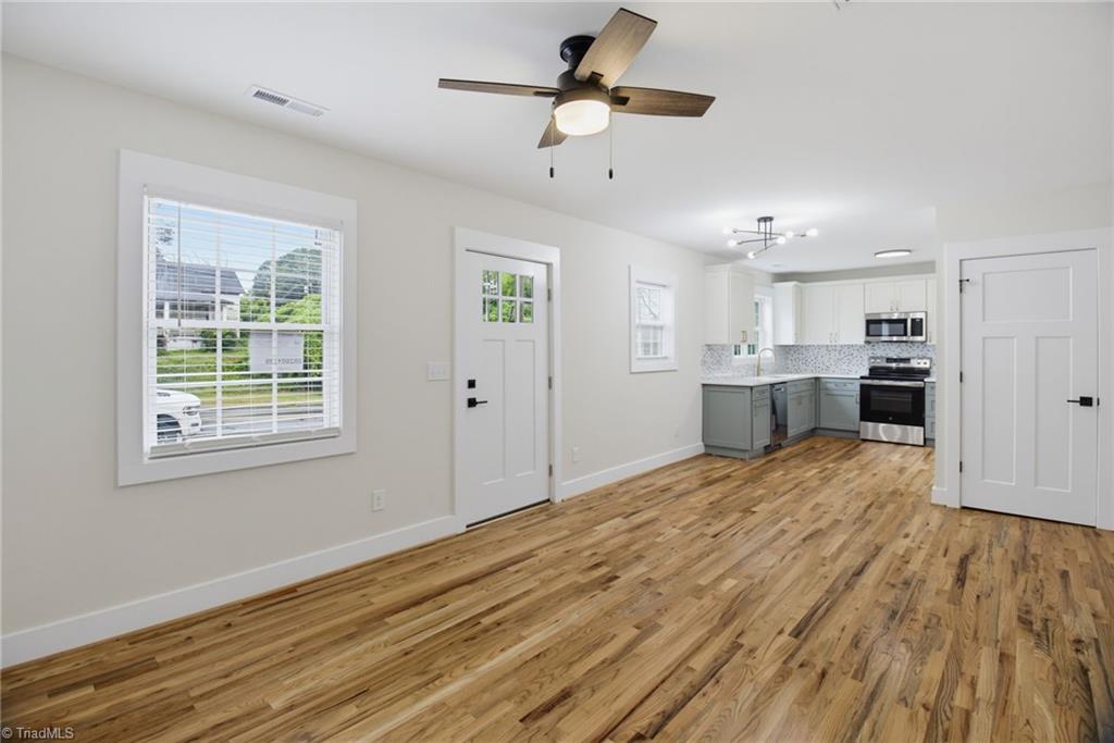 2609 S Main Street, Winston-Salem