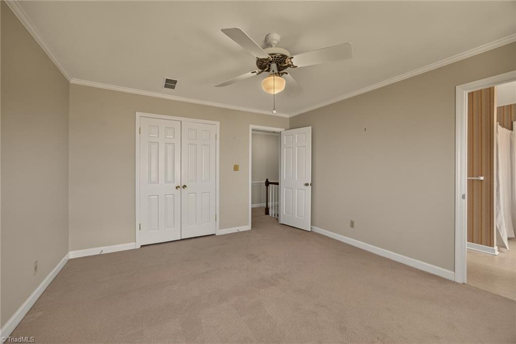 805 Chartwell Circle, Winston-Salem