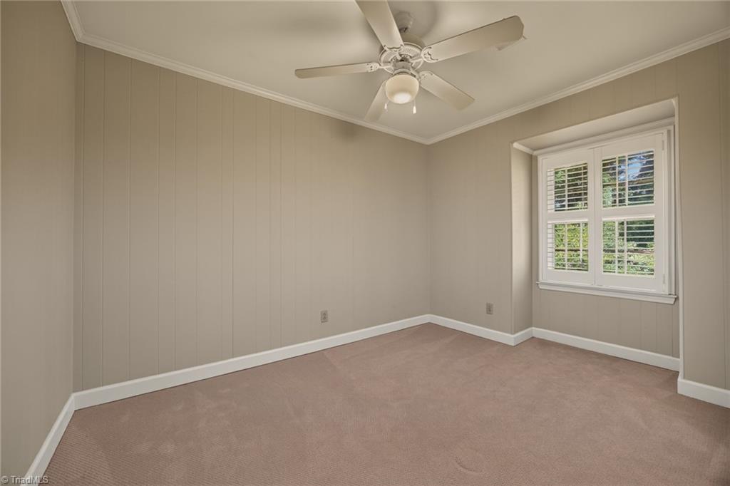 805 Chartwell Circle, Winston-Salem