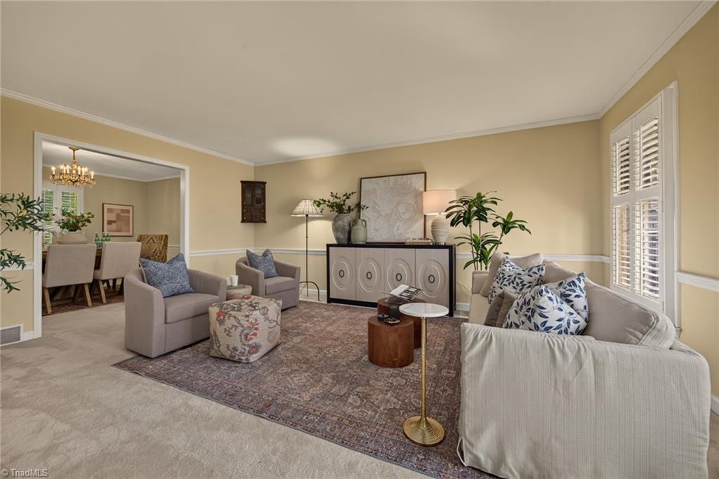 805 Chartwell Circle, Winston-Salem