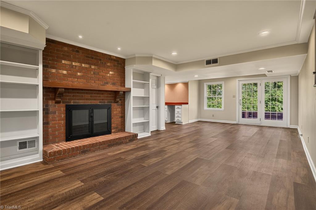 805 Chartwell Circle, Winston-Salem