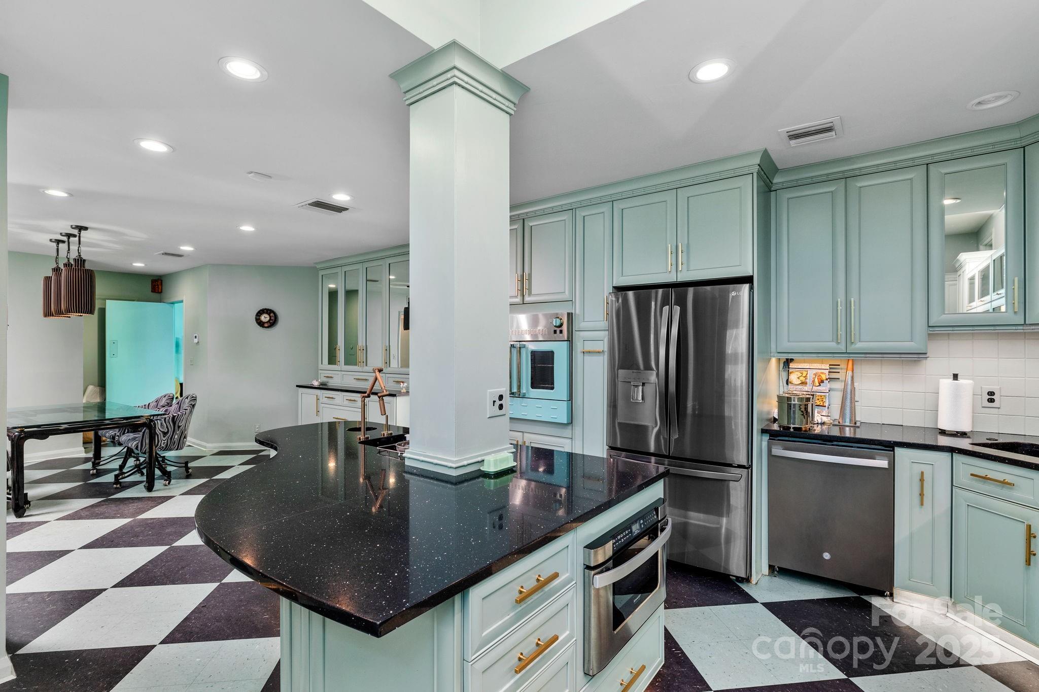 2850 Galsworthy Drive
