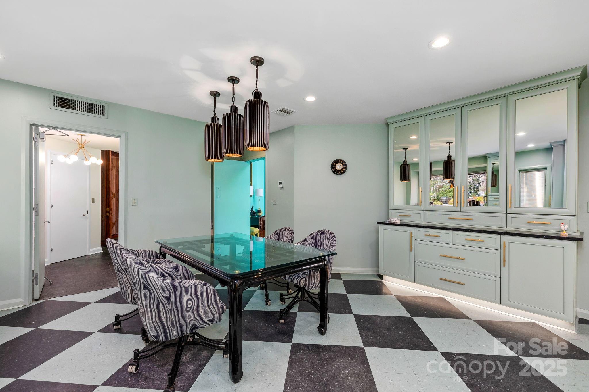 2850 Galsworthy Drive