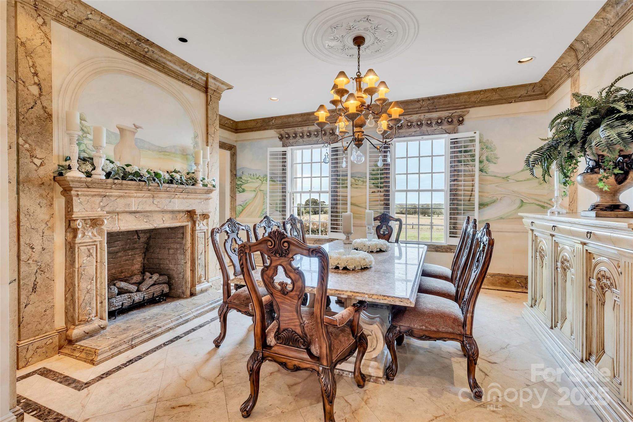 1100 Glen Oaks Drive