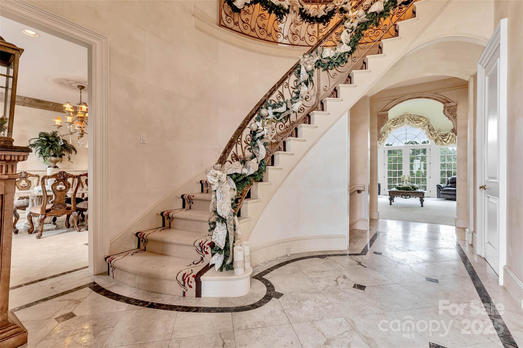1100 Glen Oaks Drive