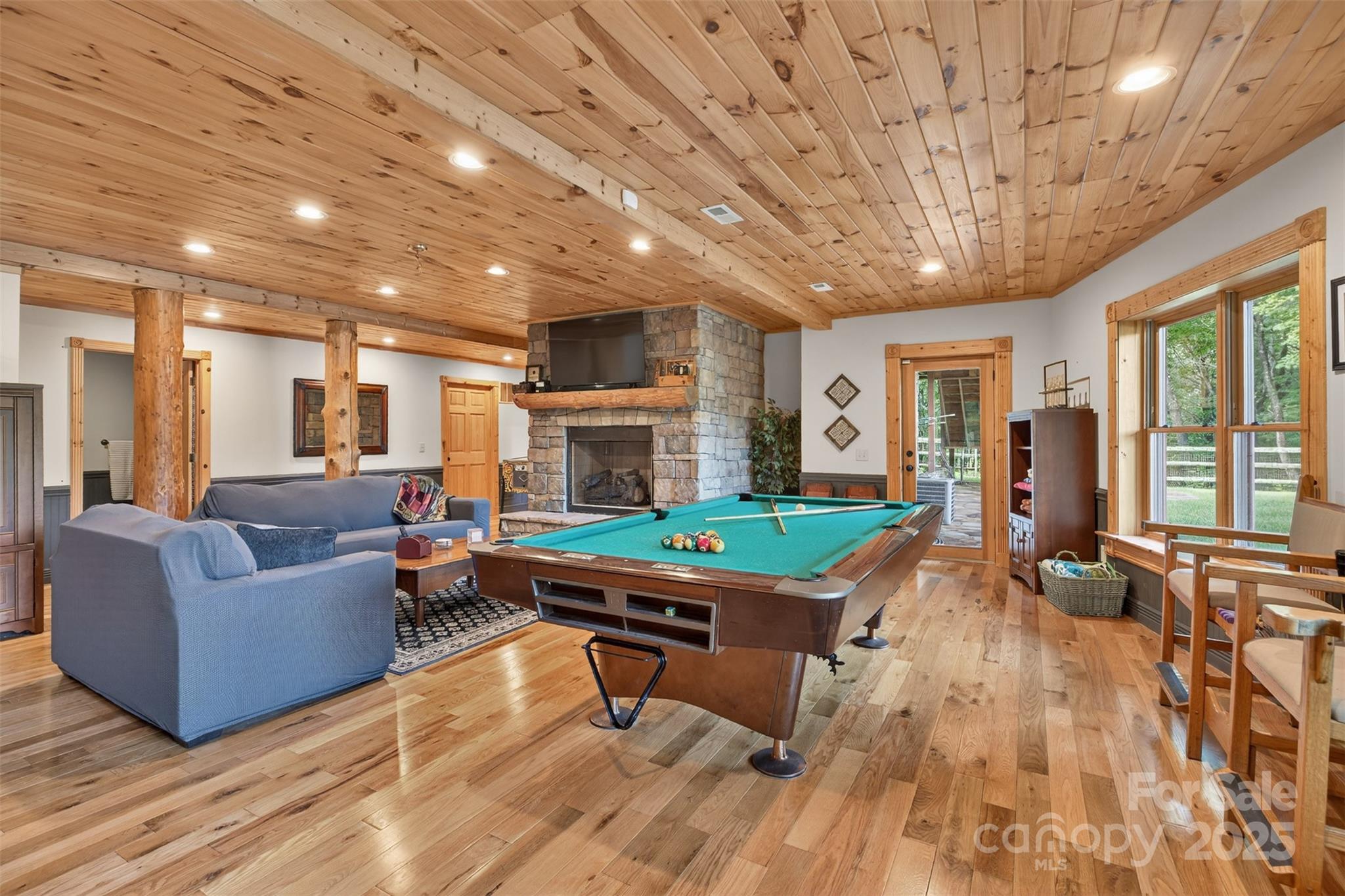 904 Bryan Hollow Road