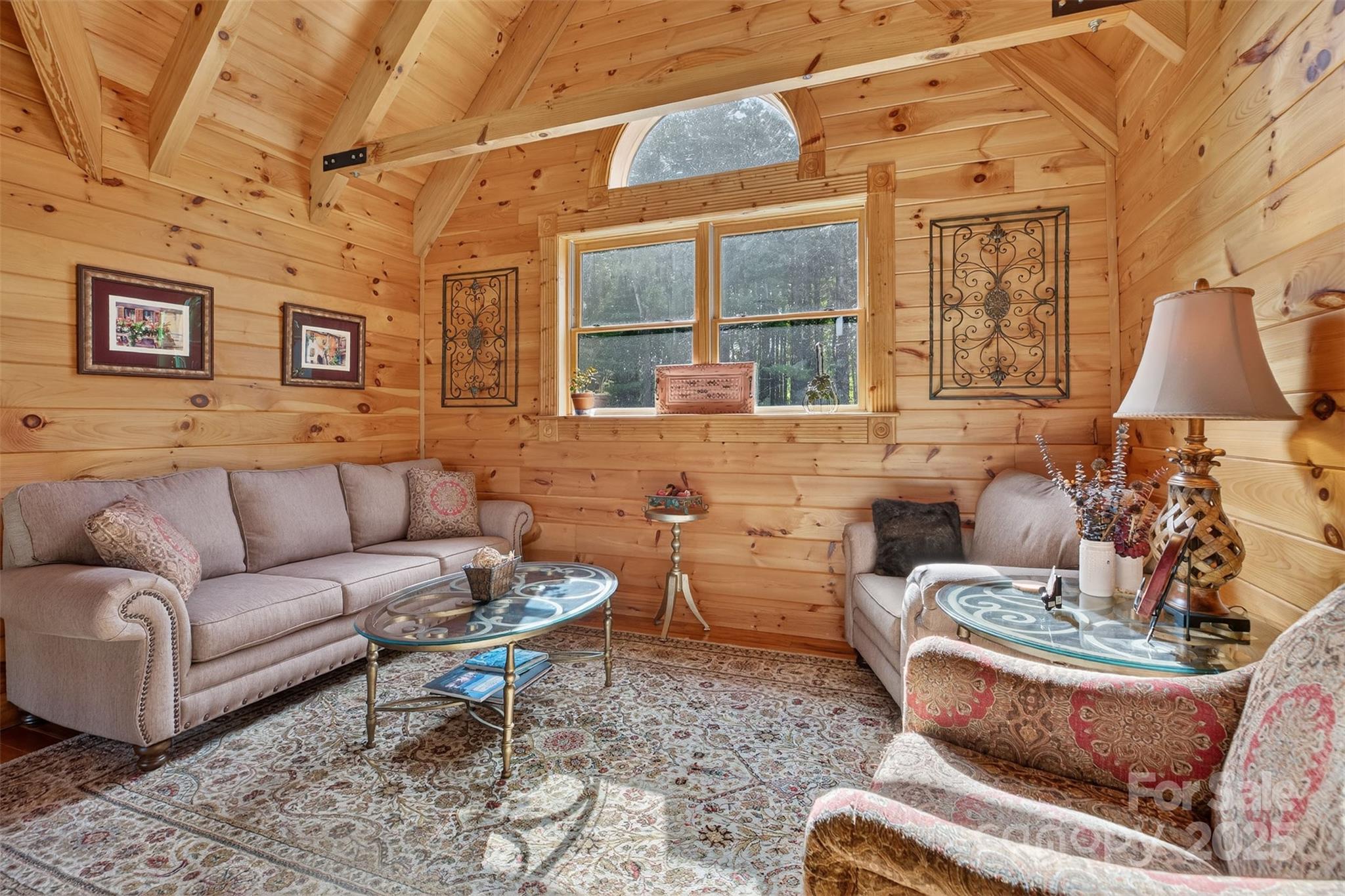 904 Bryan Hollow Road