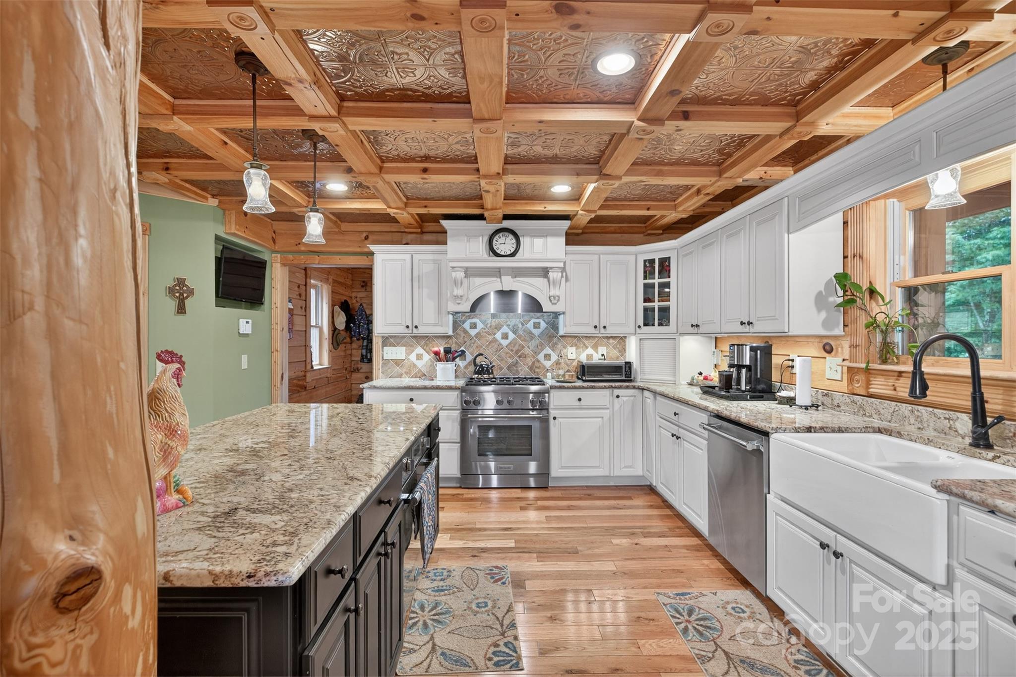 904 Bryan Hollow Road