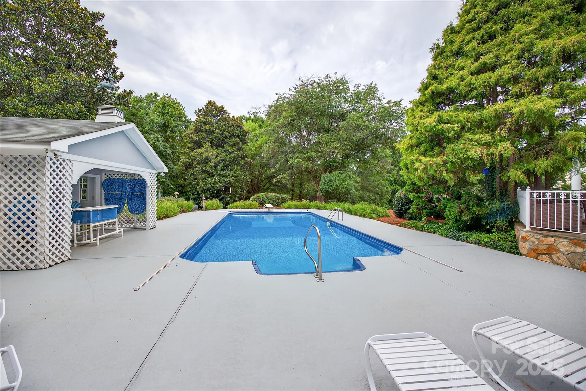 4141 Shattalon Drive