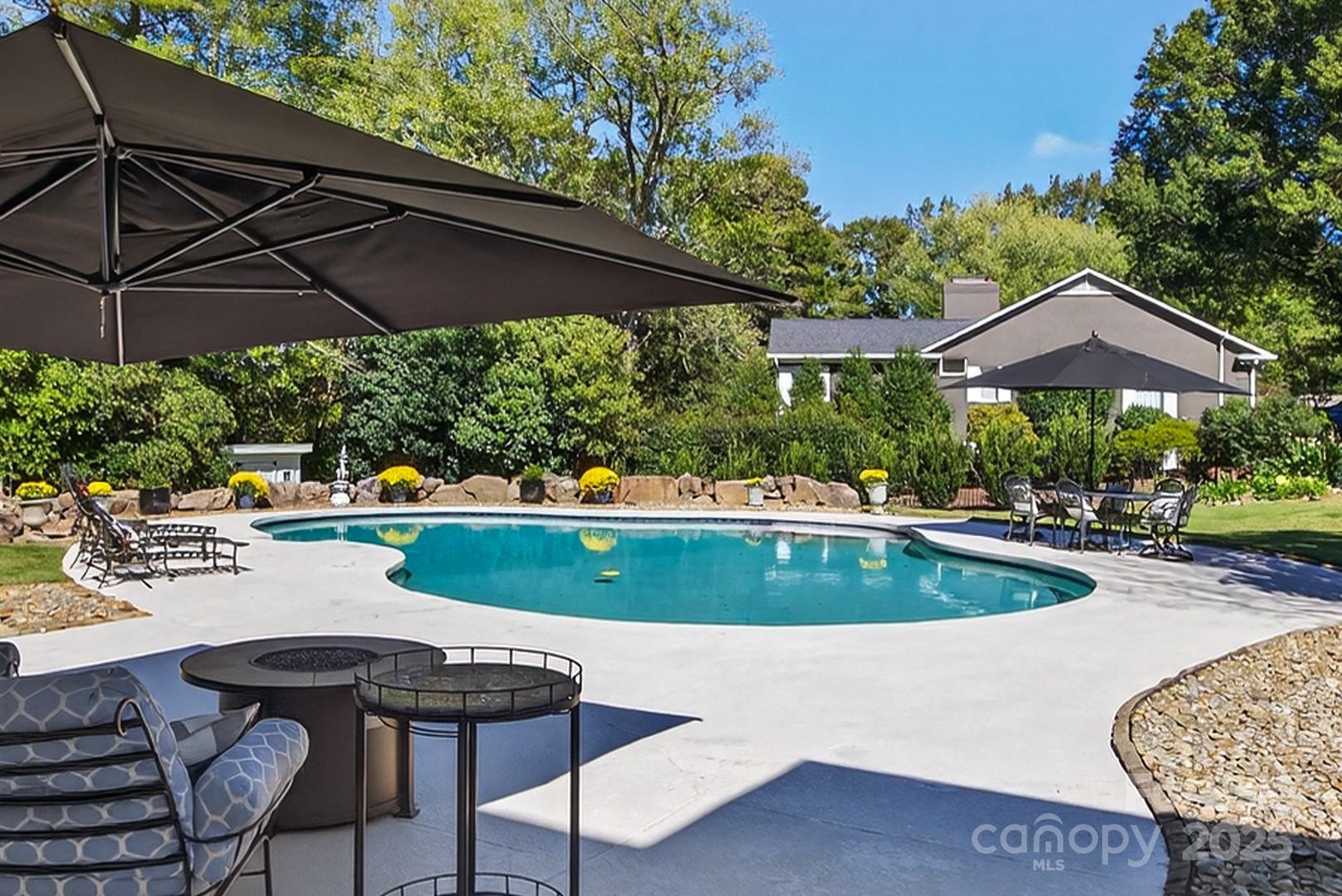 2805 Old Town Club Road