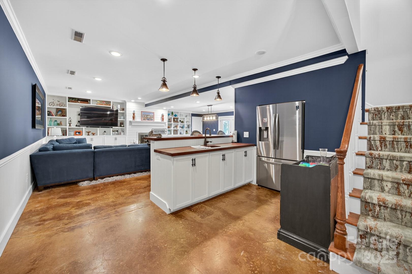 2805 Old Town Club Road