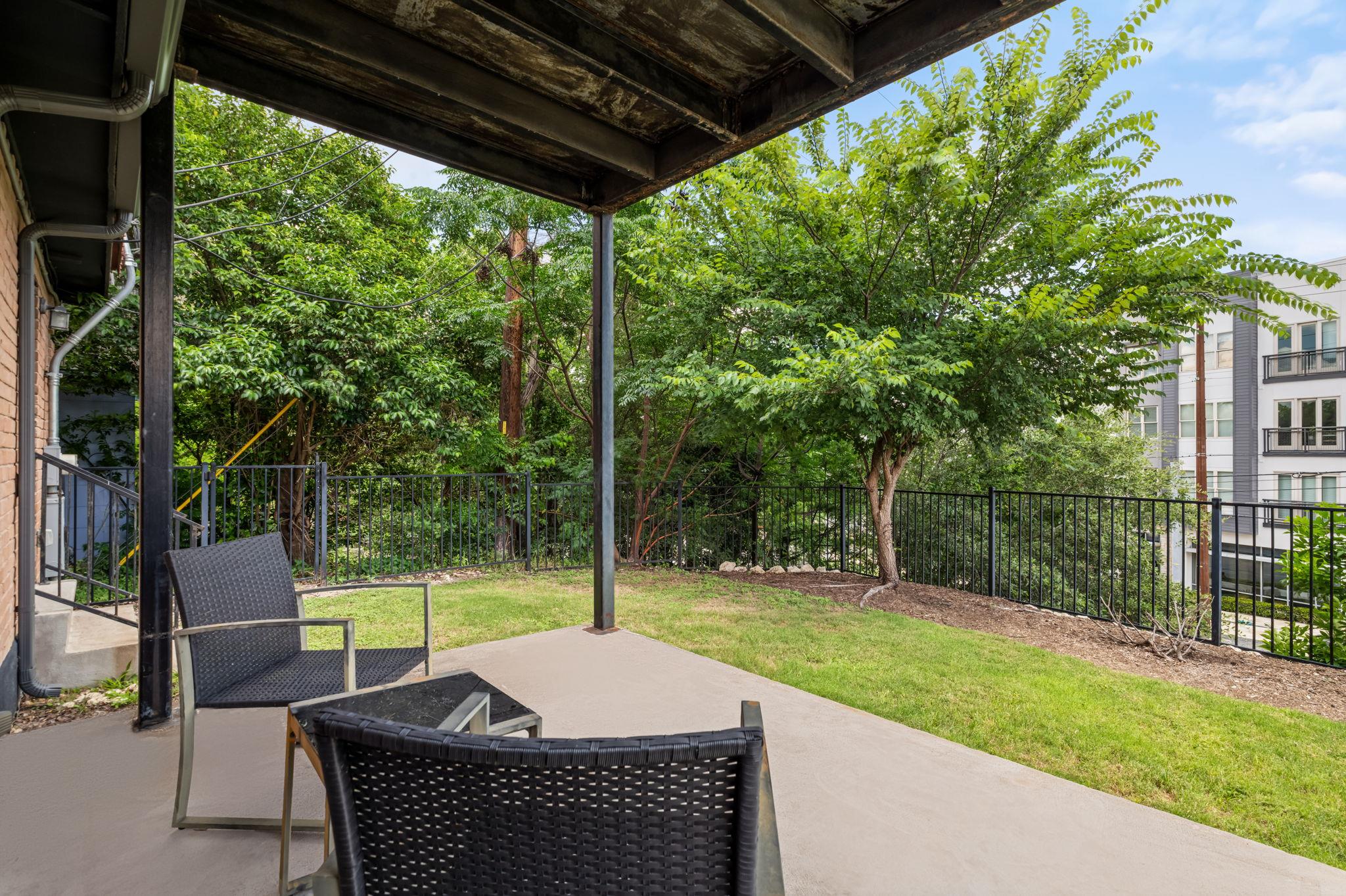 900 S Lamar BLVD # 201