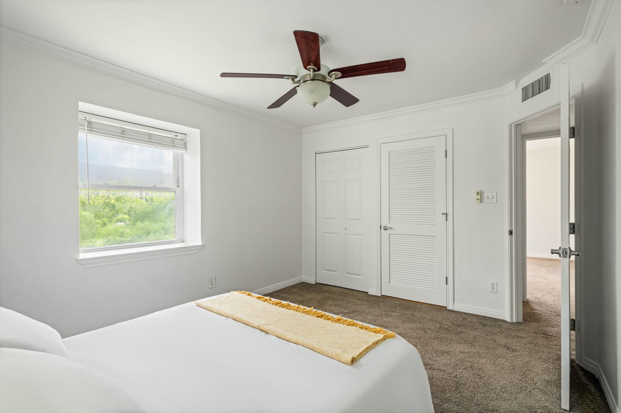900 S Lamar BLVD # 201
