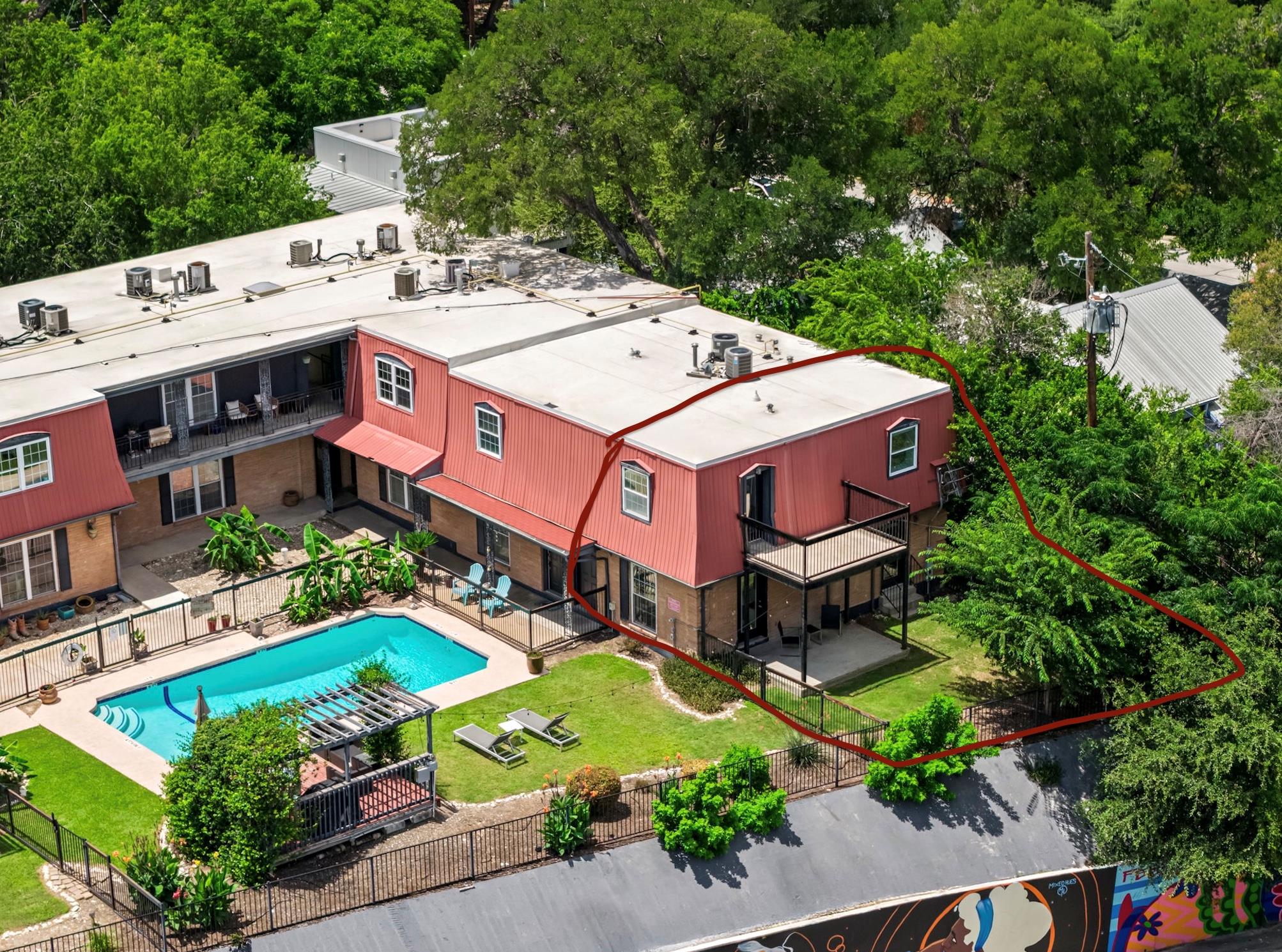 900 S Lamar BLVD # 201