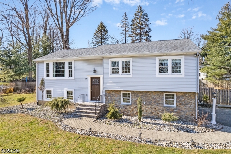 28 Courter St