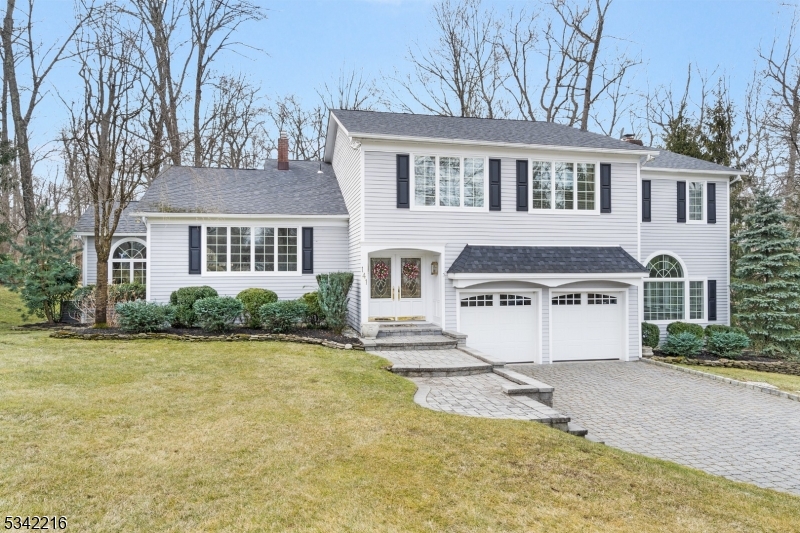 141 Forest Dr