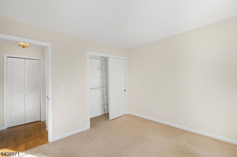 20 Alexandria Way