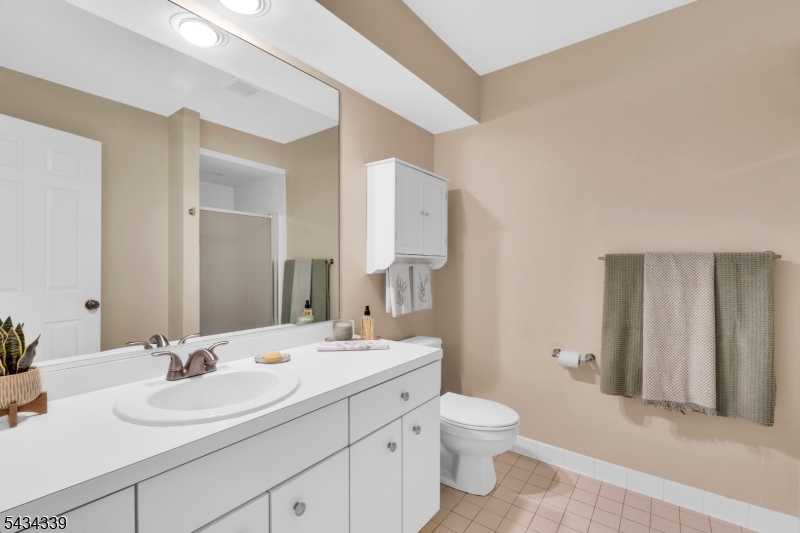 15 Saint Andrews Ln