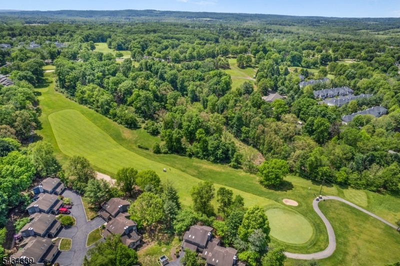 15 Saint Andrews Ln