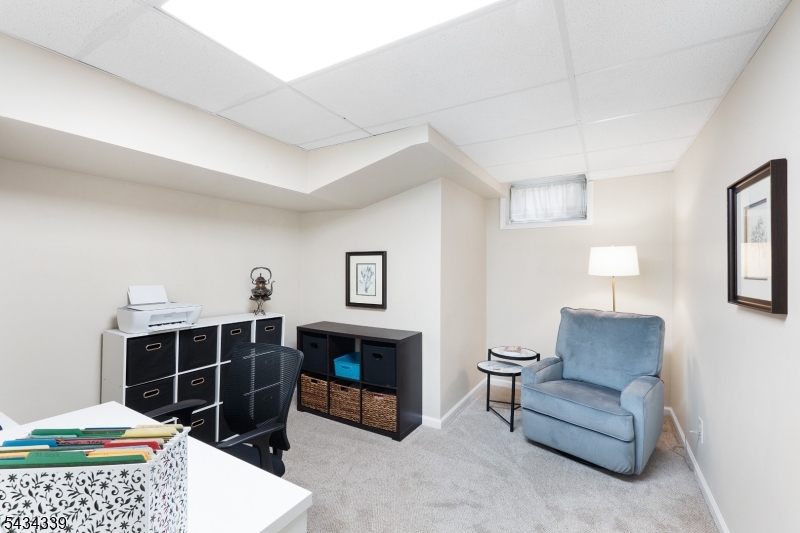 15 Saint Andrews Ln