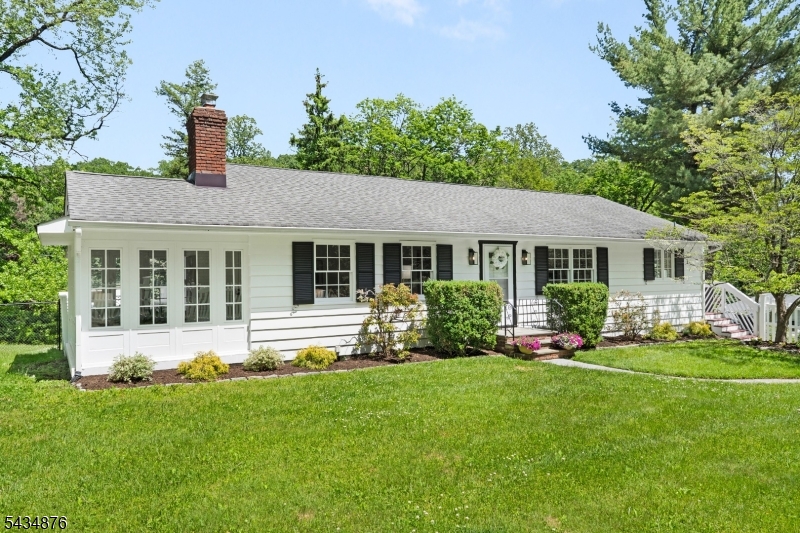111 Anderson Hill Rd