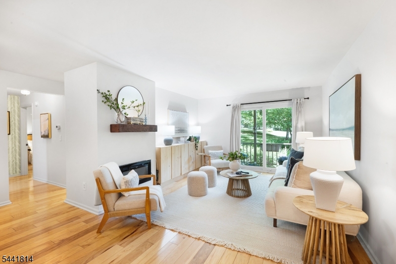 23 Commonwealth Dr