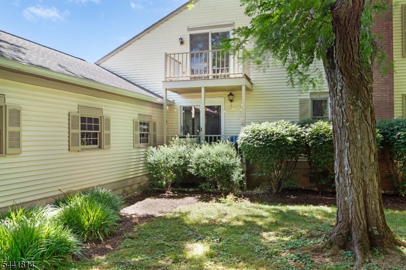23 Commonwealth Dr