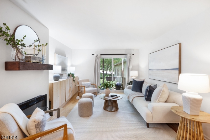 23 Commonwealth Dr
