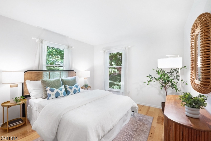 23 Commonwealth Dr
