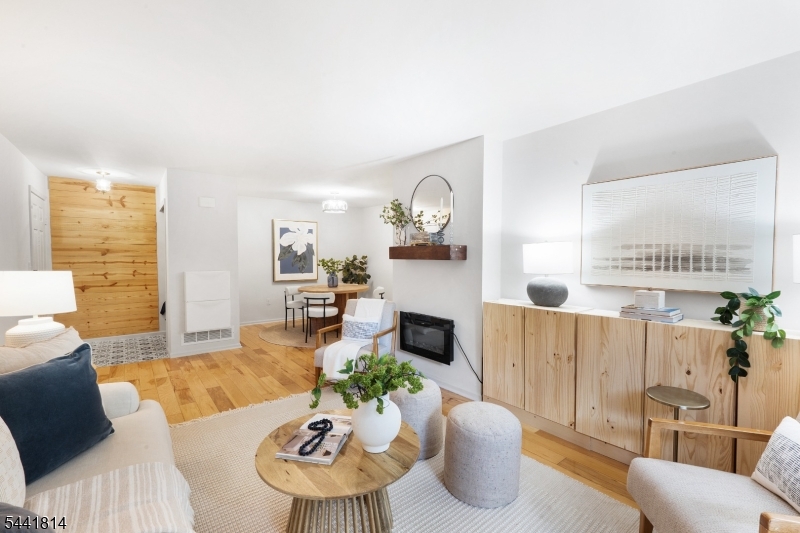 23 Commonwealth Dr