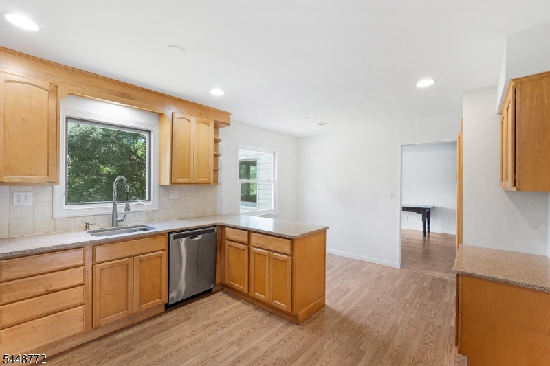 8 Patriot Rd