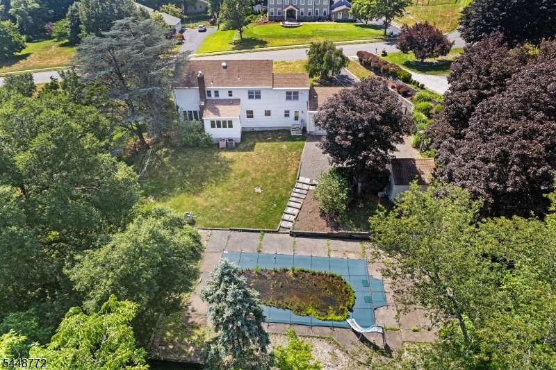 8 Patriot Rd