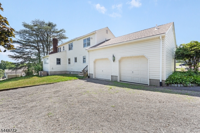 8 Patriot Rd