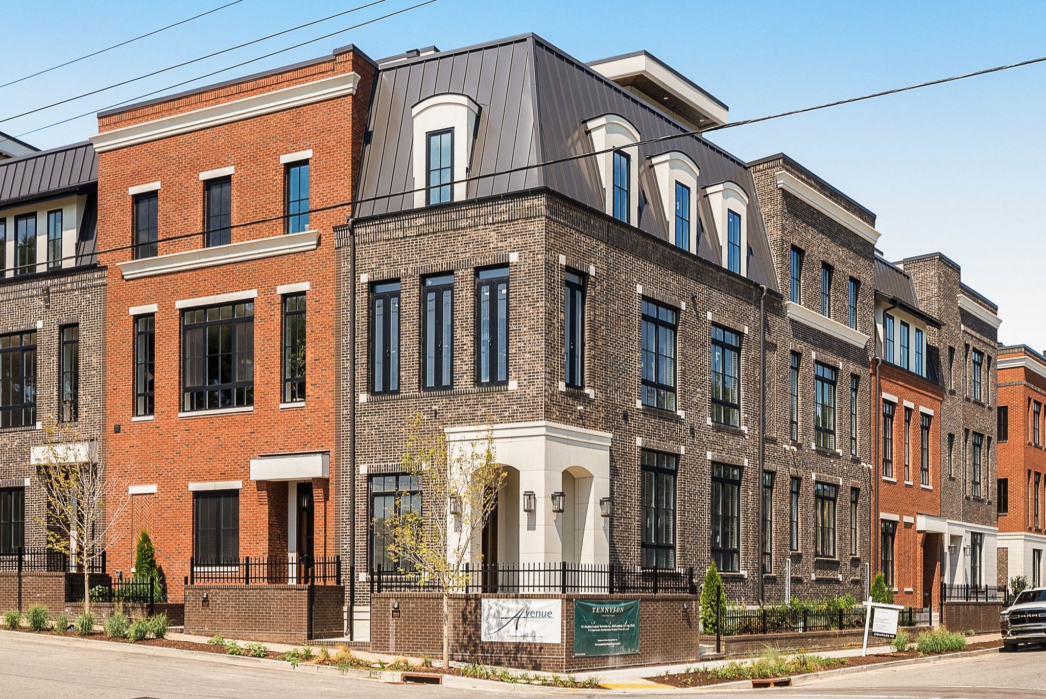1601 4th Ave, N