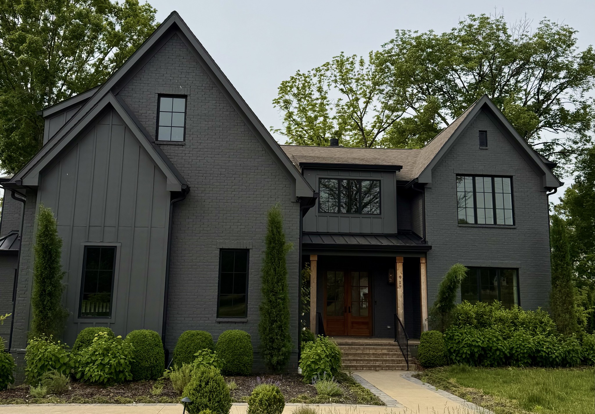 917 Glendale Ln