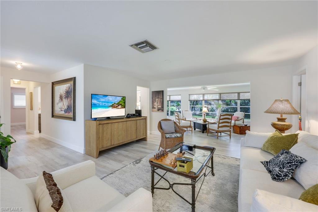 10320 River DR