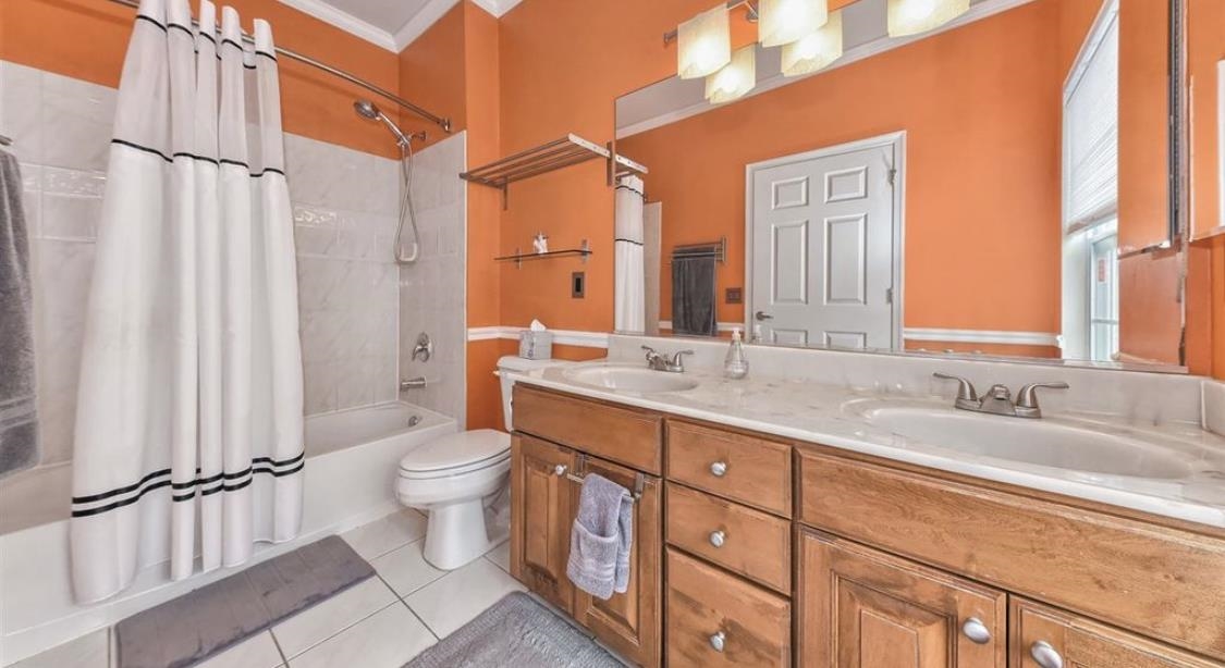 7 TRIBECA AVE Unit: 513